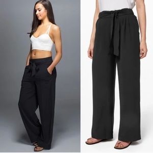 Lululemon Noir Wide Leg Trouser